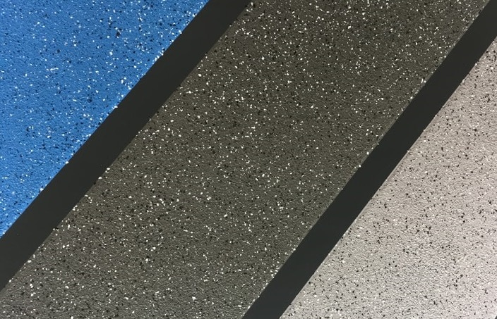 Oberflächengestaltung mit Chipseinstreuung und Quarzsand - verschiedene Farbtöne